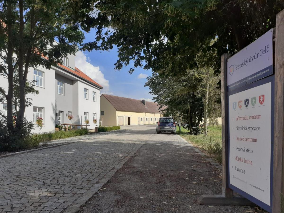 Penzion Pansky Dvur Telc Telč Exterior foto